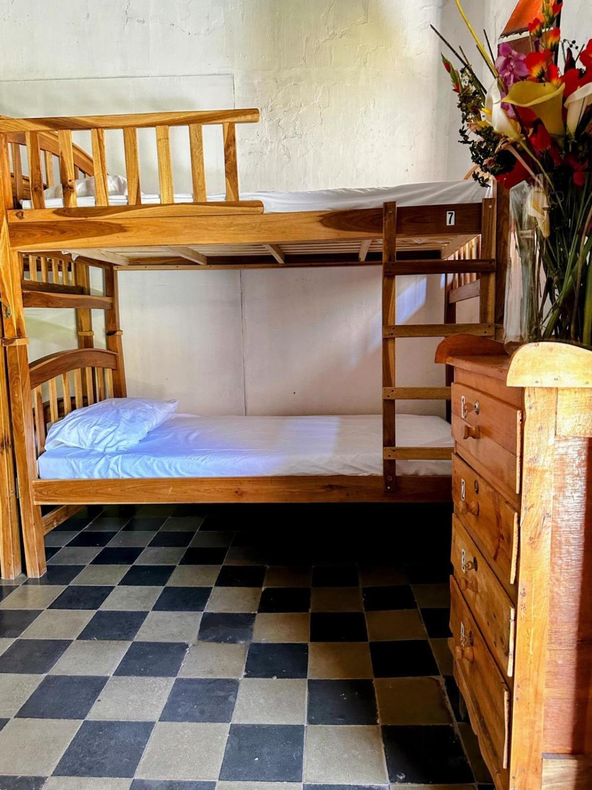 Casa Yoly Hostel Granada Eksteriør billede